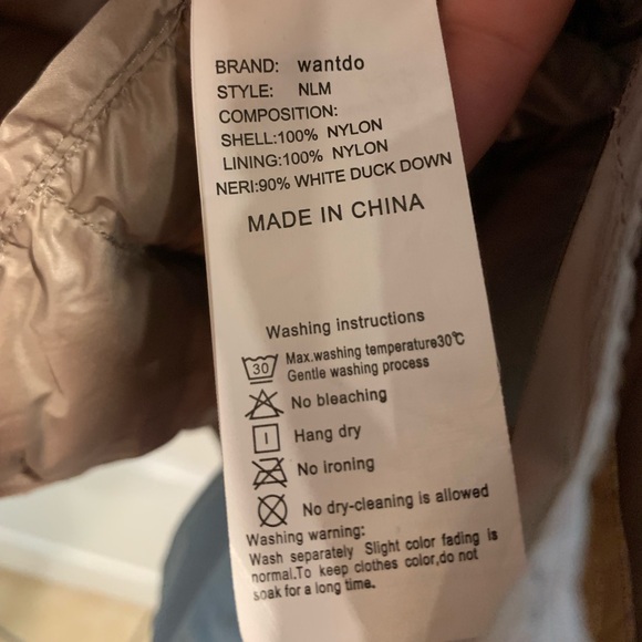 Women's Lightweight Down Puffer Jacket - Picture 7 of 7